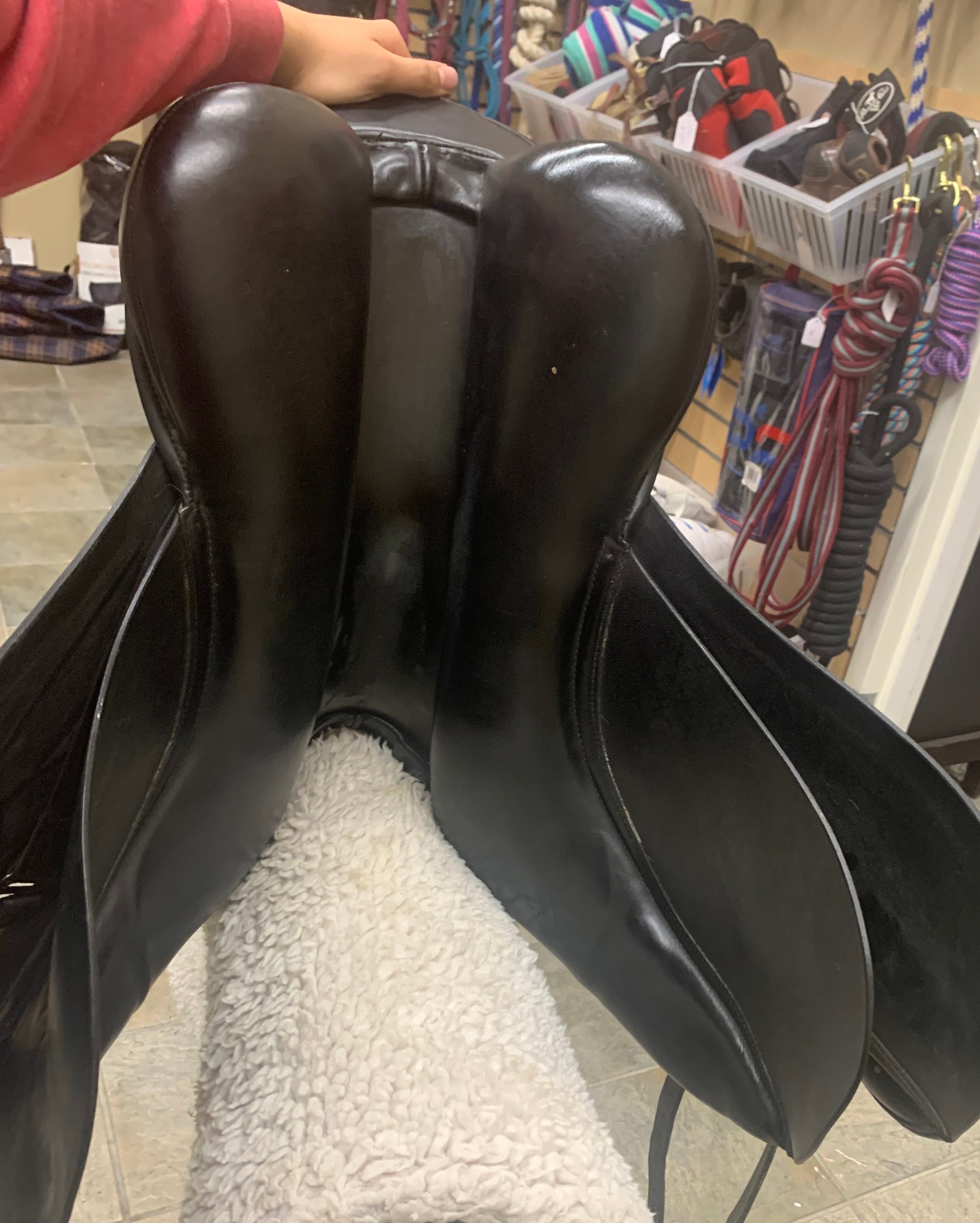 Lemke Dressage Saddle 17.5” MW/W