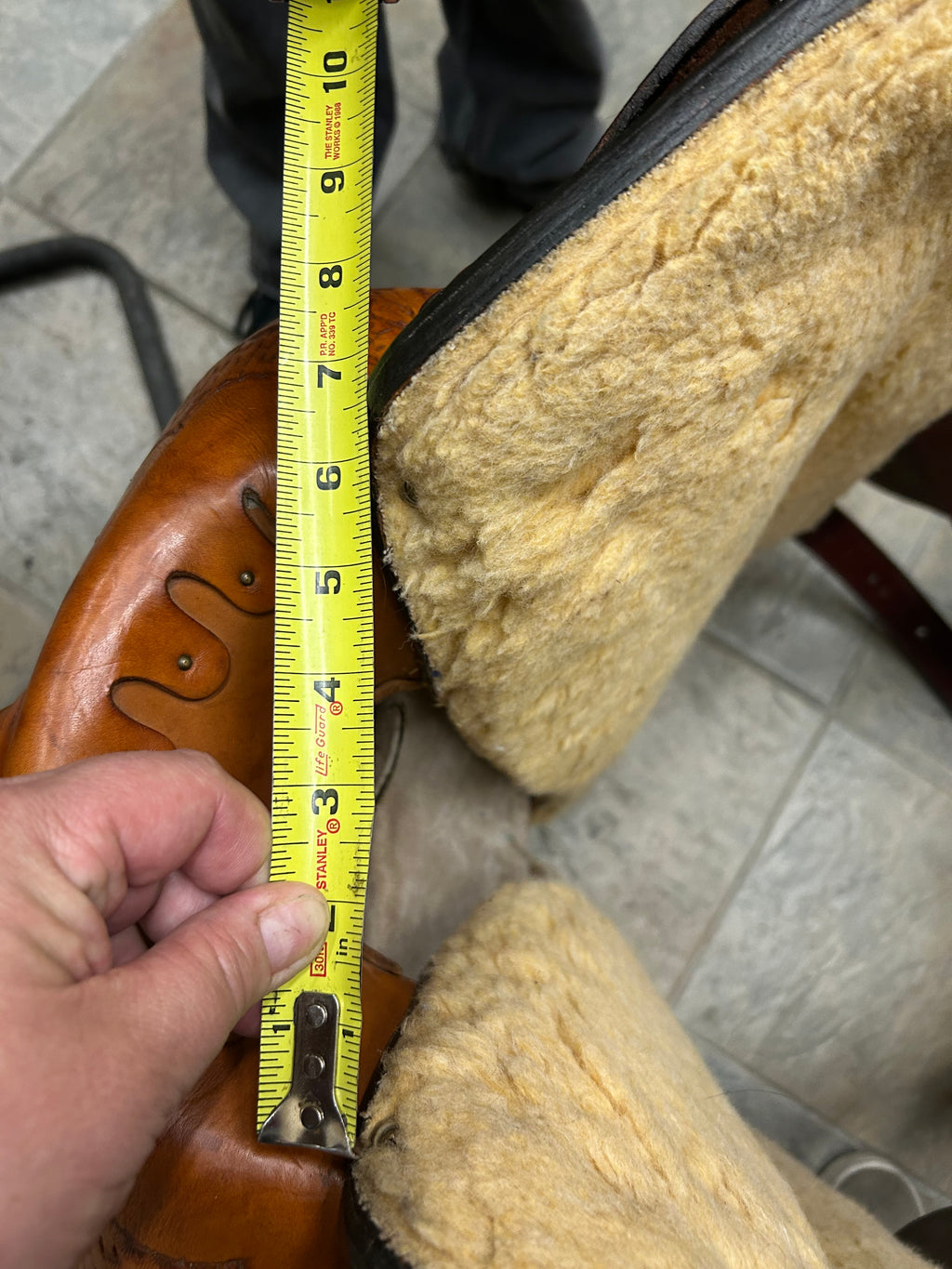 Big Horn Ranch Saddle 15.5-16 seat Semi-Full QH Bars