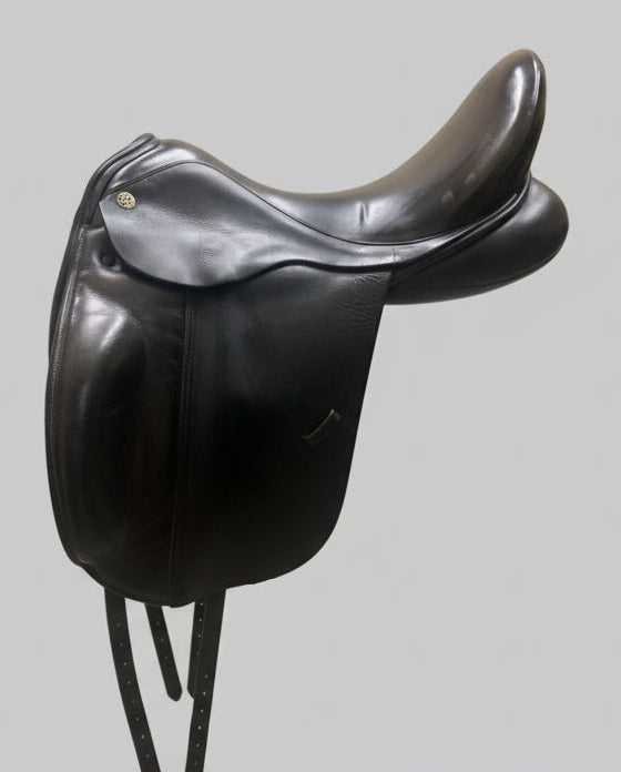 Trilogy Dressage Saddle 18.5 MW Debbie McDonald