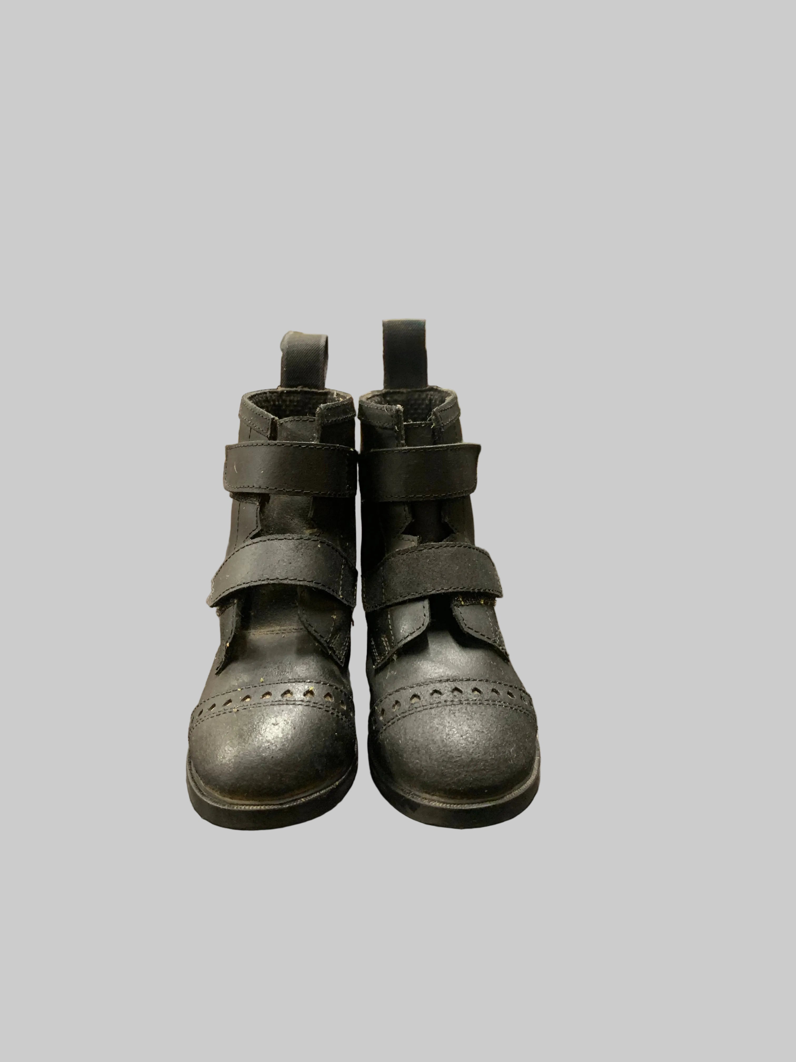 Belle & Bow Paddock Black Boots Kids Size 8T